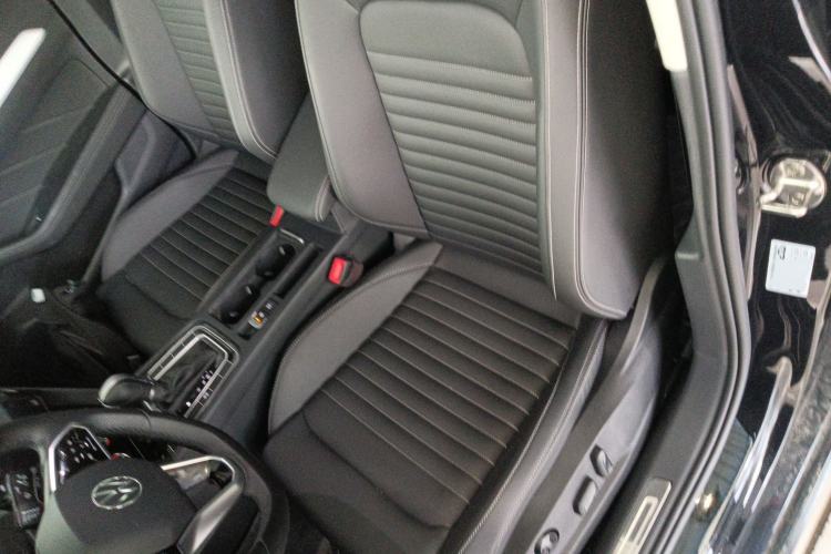 Used Volkswagen Magotan 2023 2 Million Units Limited-Edition 280TSI DSG Comfort Version Left Front Seat