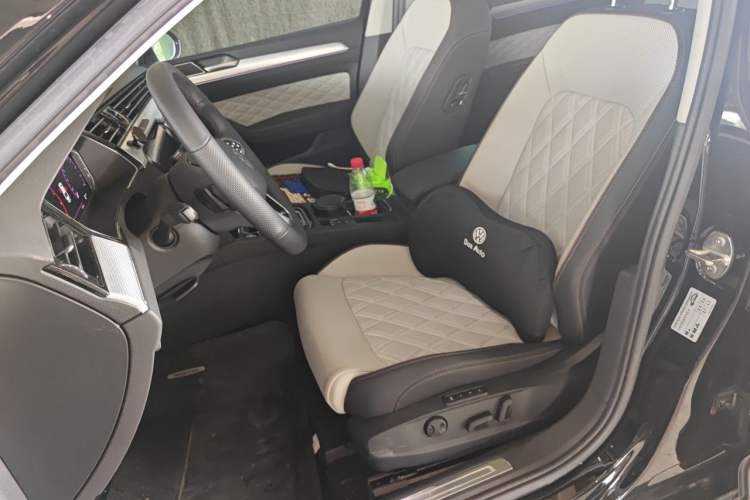 Used Volkswagen Magotan 2023 2 Million Units Limited-Edition 380TSI DSG Flagship Version Left Front Seat