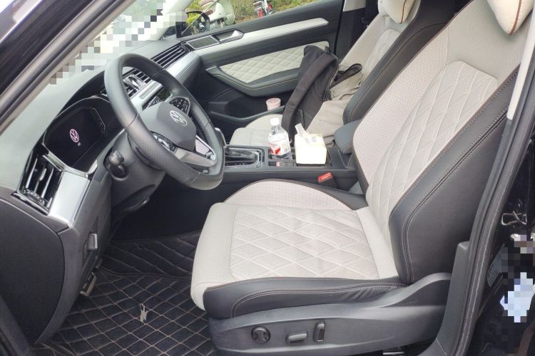 Used Volkswagen Magotan 2023 2 Million Units Commemorative Edition 330TSI DSG Luxury Version Left Front Seat