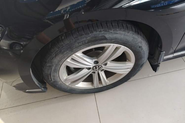 Used Volkswagen Magotan 2023 2 Million Units Limited-Edition 280TSI DSG Comfort Version Left Front Wheel Hub