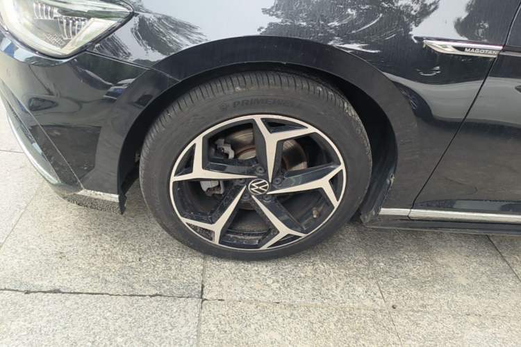 Used Volkswagen Magotan 2023 2 Million Units Limited Edition 330TSI DSG Leading Version Left Front Wheel Hub