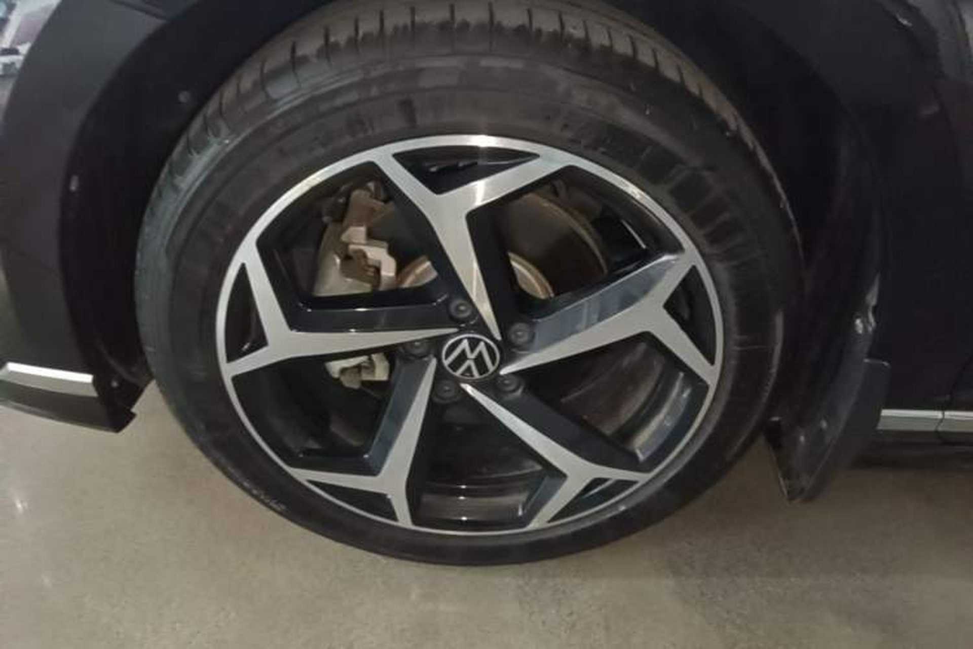 Used Volkswagen Magotan 2023 2 Million Units Limited Edition 330TSI DSG Leading Version Left Front Wheel Hub