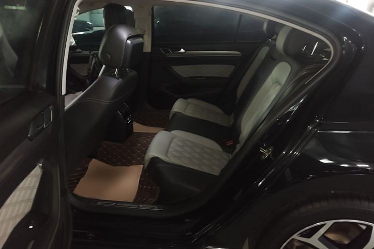 Used Volkswagen Magotan 2023 2 Million Units Limited Edition 280TSI DSG Leading Version Left Rear Seat