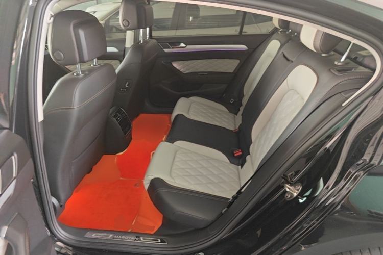 Used Volkswagen Magotan 2023 2 Million Units Limited Edition 330TSI DSG Leading Version Left Rear Seat