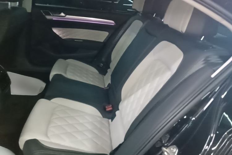 Used Volkswagen Magotan 2023 2 Million Units Limited-Edition 380TSI DSG Flagship Version Left Rear Seat