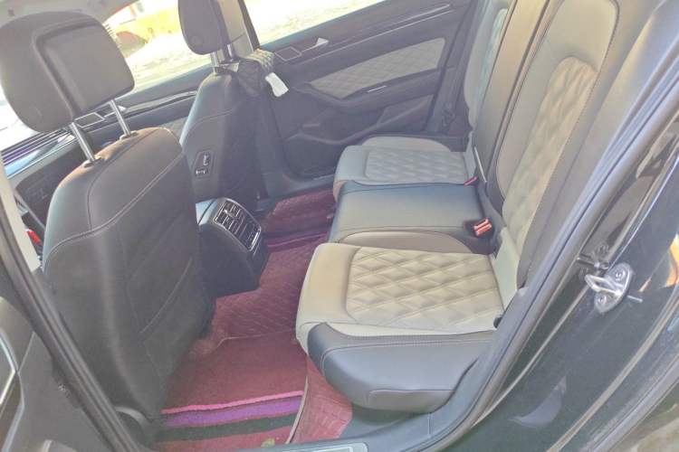 Used Volkswagen Magotan 2023 2 Million Units Limited Edition 330TSI DSG Leading Version Left Rear Seat
