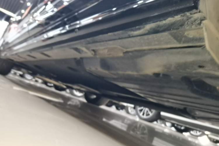 Used Volkswagen Magotan 2023 2 Million Units Limited-Edition 280TSI DSG Comfort Version Left Side Sill