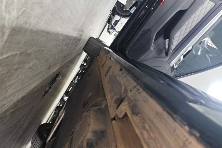 Used Volkswagen Magotan 2023 2 Million Units Limited Edition 280TSI DSG Leading Version Left Side Sill