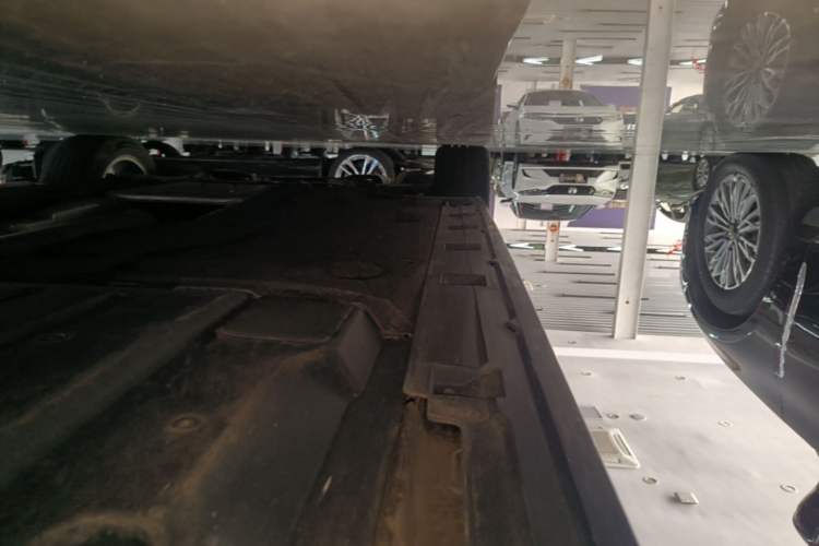 Used Volkswagen Magotan 2023 2 Million Units Limited-Edition 280TSI DSG Comfort Version Left Side Sill