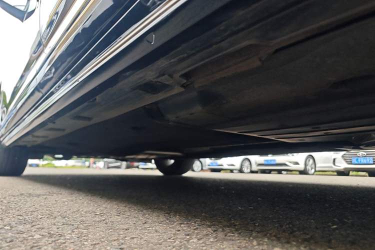 Used Volkswagen Magotan 2023 2 Million Units Limited-Edition 280TSI DSG Comfort Version Left Side Sill