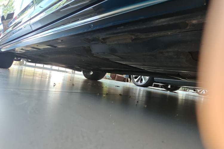 Used Volkswagen Magotan 2023 2 Million Units Limited Edition 330TSI DSG Leading Version Left Side Sill