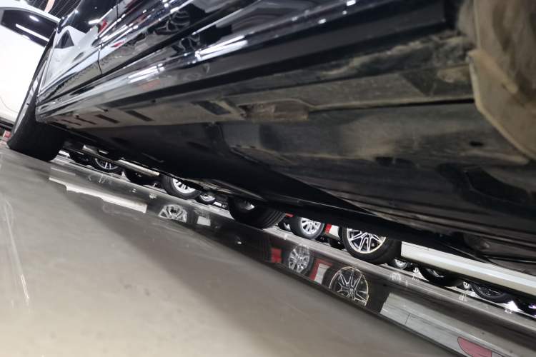 Used Volkswagen Magotan 2023 2 Million Units Limited-Edition 280TSI DSG Comfort Version Left Side Sill