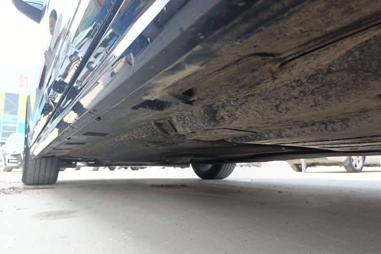 Used Volkswagen Magotan 2023 2 Million Units Limited Edition 330TSI DSG Leading Version Left Side Sill