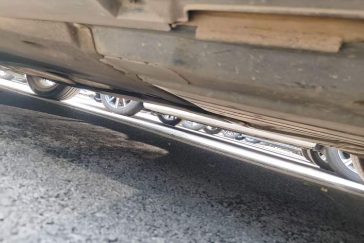 Used Volkswagen Magotan 2023 2 Million Units Limited-Edition 280TSI DSG Comfort Version Left Side Sill
