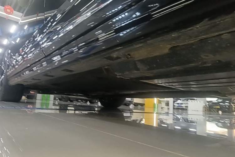 Used Volkswagen Magotan 2023 2 Million Units Limited Edition 330TSI DSG Leading Version Left Side Sill