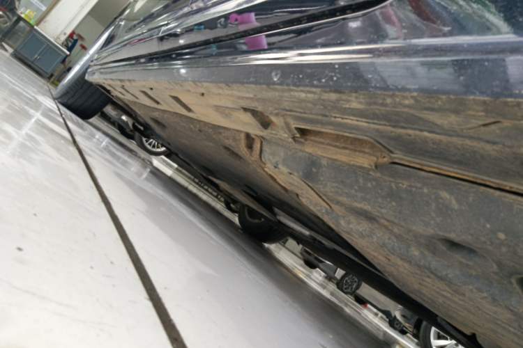Used Volkswagen Magotan 2023 2 Million Units Limited-Edition 280TSI DSG Comfort Version Left Side Sill