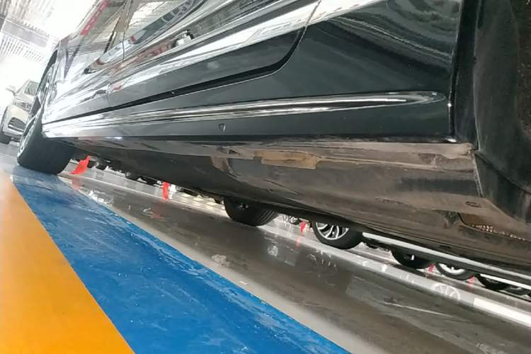 Used Volkswagen Magotan 2023 2 Million Units Limited Edition 330TSI DSG Leading Version Left Side Sill
