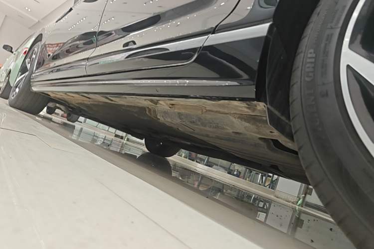 Used Volkswagen Magotan 2023 2 Million Units Limited Edition 330TSI DSG Leading Version Left Side Sill