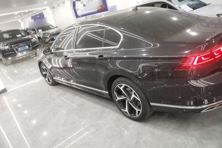 Used Volkswagen Magotan 2023 2 Million Units Limited Edition 330TSI DSG Leading Version Left Side