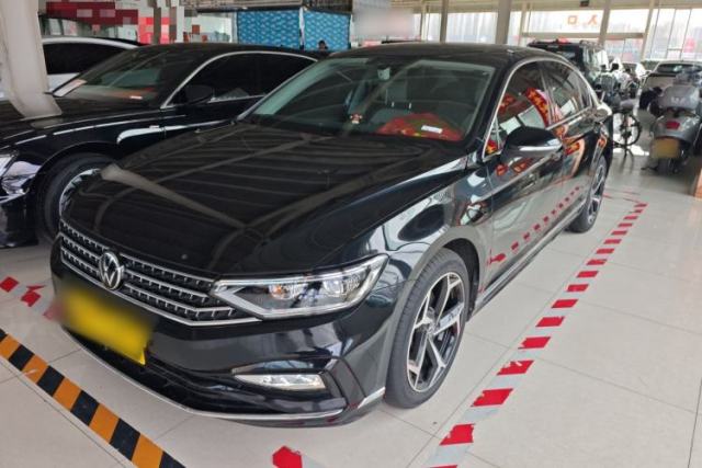 Ojetý Volkswagen Magotan 2023 2 Million Units Limited Edition 330TSI DSG Leading Version