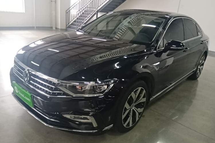 Used Volkswagen Magotan 2023 2 Million Units Limited Edition 330TSI DSG Leading Version Guazi used car, China used car export, Used car for sale, Used  cars, Cheapest cars for sale