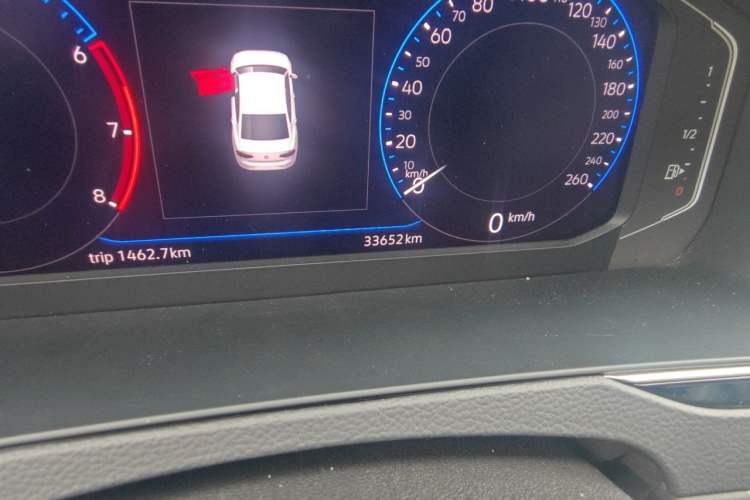 Used Volkswagen Magotan 2023 2 Million Units Commemorative Edition 330TSI DSG Luxury Version Odometer Close Up