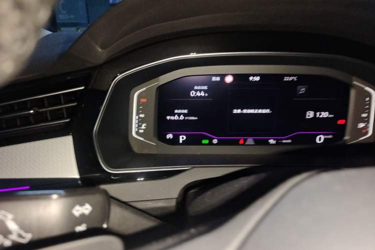 Used Volkswagen Magotan 2023 2 Million Units Commemorative Edition 330TSI DSG Luxury Version Odometer Close Up
