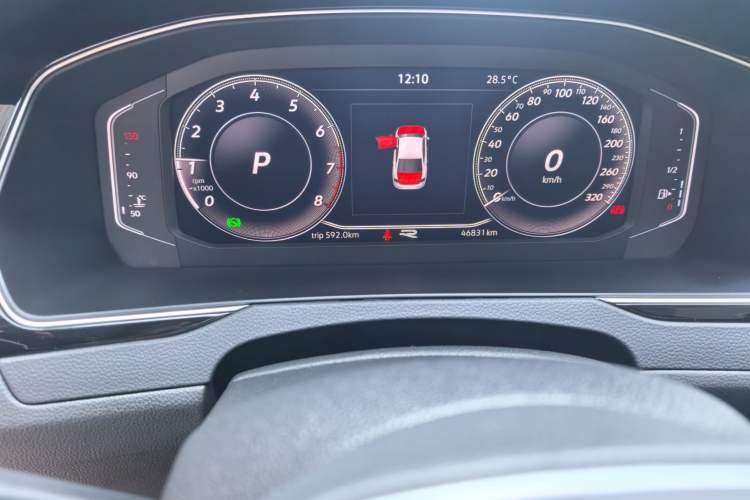 Used Volkswagen Magotan 2023 2 Million Units Limited Edition 330TSI DSG Leading Version Odometer Close Up