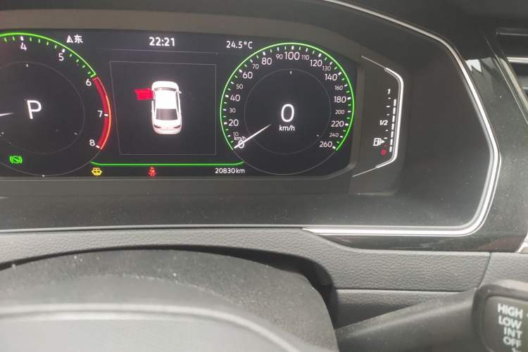 Used Volkswagen Magotan 2023 2 Million Units Commemorative Edition 330TSI DSG Luxury Version Odometer Close Up