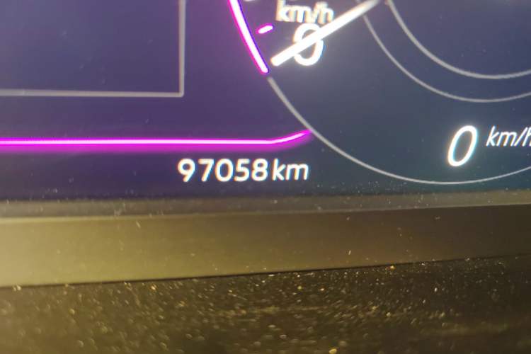 Used Volkswagen Magotan 2023 2 Million Units Commemorative Edition 330TSI DSG Luxury Version Odometer Close Up