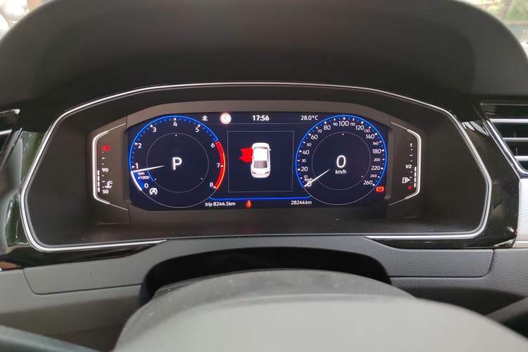 Used Volkswagen Magotan 2023 2 Million Units Commemorative Edition 330TSI DSG Luxury Version Odometer Close Up