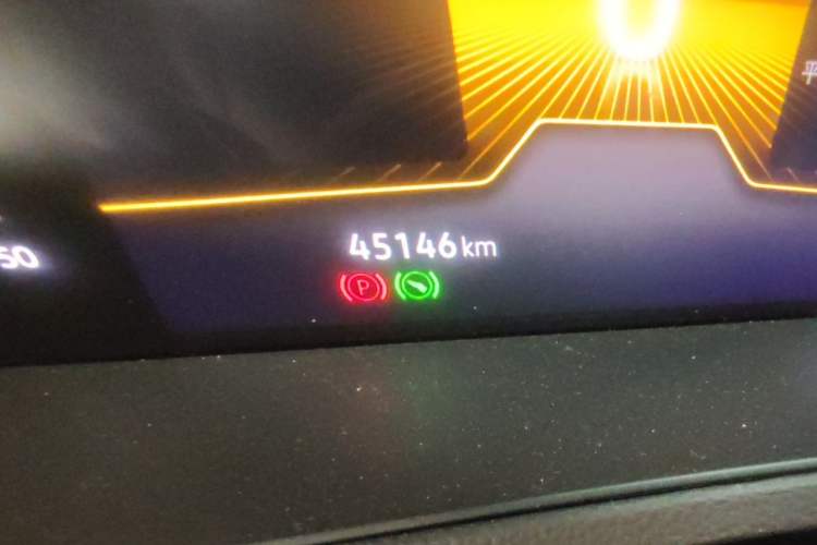 Used Volkswagen Magotan 2023 2 Million Units Limited-Edition 280TSI DSG Comfort Version Odometer Close Up
