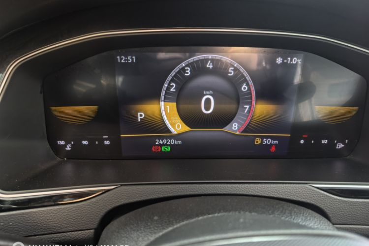 Used Volkswagen Magotan 2023 2 Million Units Limited-Edition 280TSI DSG Comfort Version Odometer Close Up
