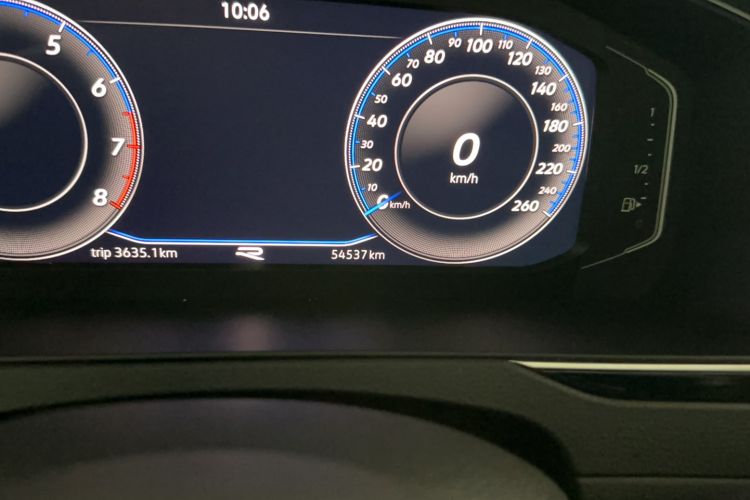 Used Volkswagen Magotan 2023 2 Million Units Commemorative Edition 330TSI DSG Luxury Version Odometer Close Up