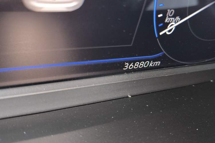 Used Volkswagen Magotan 2023 2 Million Units Commemorative Edition 330TSI DSG Luxury Version Odometer Close Up