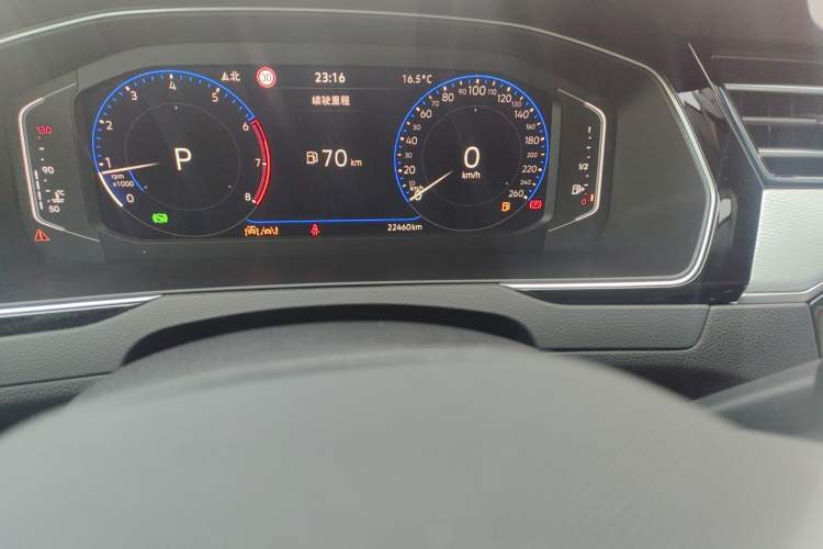 Used Volkswagen Magotan 2023 2 Million Units Limited Edition 330TSI DSG Leading Version Odometer Close Up