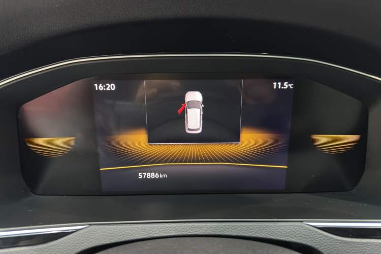 Used Volkswagen Magotan 2023 2 Million Units Limited Edition 330TSI DSG Leading Version Odometer Close Up
