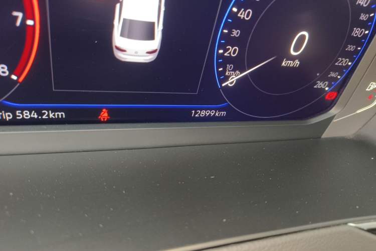 Used Volkswagen Magotan 2023 2 Million Units Commemorative Edition 330TSI DSG Luxury Version Odometer Close Up