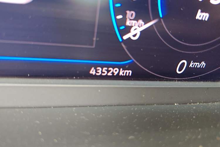 Used Volkswagen Magotan 2023 2 Million Units Commemorative Edition 330TSI DSG Luxury Version Odometer Close Up