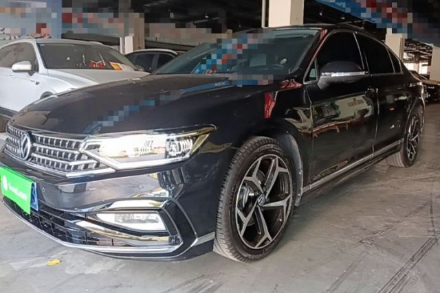 Ojetý Volkswagen Magotan 2023 2 Million Units Commemorative Edition 330TSI DSG Luxury Version