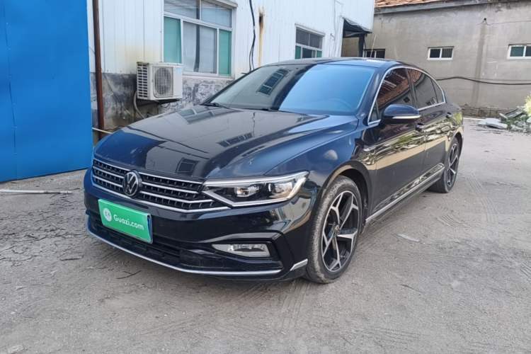 Ojetý Volkswagen Magotan 2023 2 Million Units Limited Edition 330TSI DSG Leading Version Guazi used car, China used car export, Used car for sale, Used  cars, Cheapest cars for sale