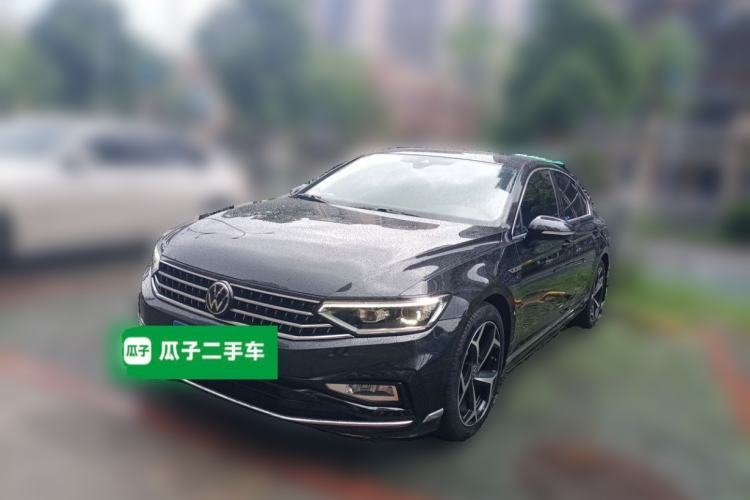 Used Volkswagen Magotan 2023 2 Million Units Commemorative Edition 330TSI DSG Luxury Version Guazi used car, China used car export, Used car for sale, Used cars, Cheapest cars for sale