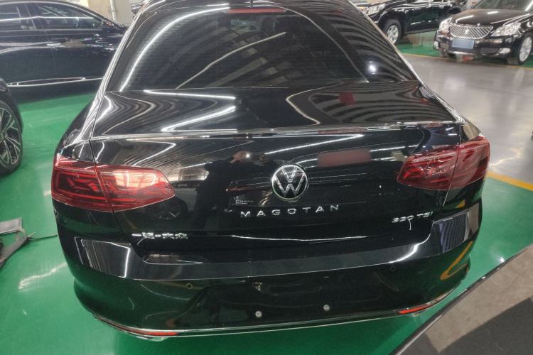 Used Volkswagen Magotan 2023 2 Million Units Commemorative Edition 330TSI DSG Luxury Version Rear