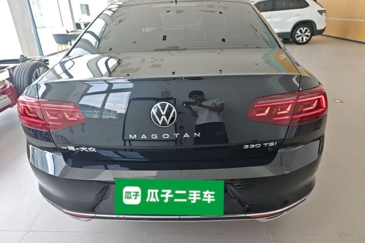Used Volkswagen Magotan 2023 2 Million Units Commemorative Edition 330TSI DSG Luxury Version Rear