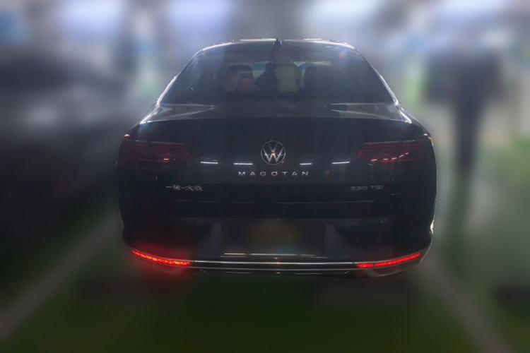 Used Volkswagen Magotan 2023 2 Million Units Commemorative Edition 330TSI DSG Luxury Version Rear
