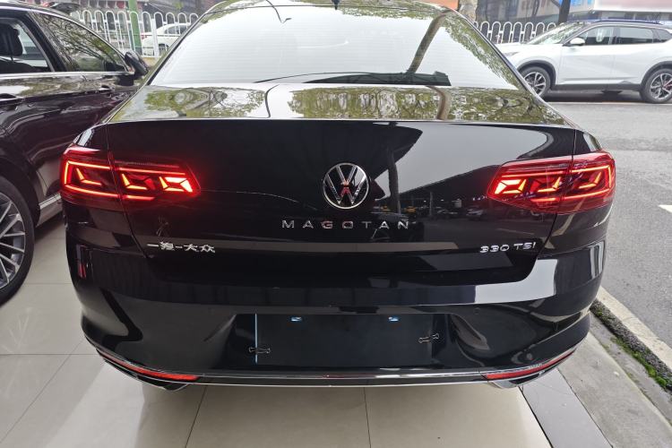 Used Volkswagen Magotan 2023 2 Million Units Commemorative Edition 330TSI DSG Luxury Version Rear