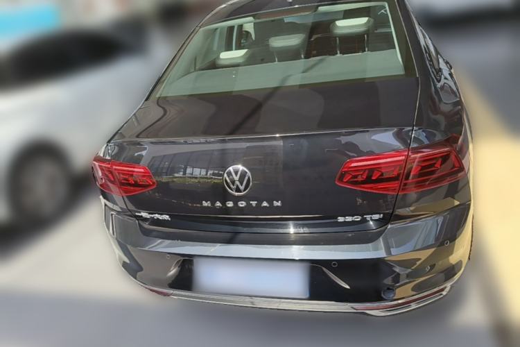 Used Volkswagen Magotan 2023 2 Million Units Commemorative Edition 330TSI DSG Luxury Version Rear