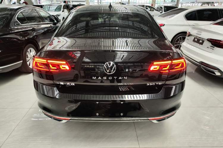 Used Volkswagen Magotan 2023 2 Million Units Commemorative Edition 330TSI DSG Luxury Version Rear
