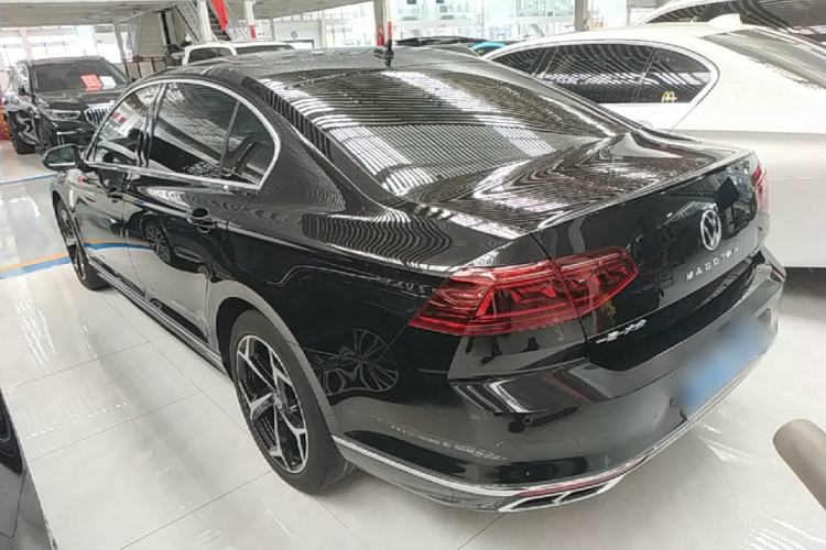 Used Volkswagen Magotan 2023 2 Million Units Limited Edition 330TSI DSG Leading Version Rear Left 45 Deg