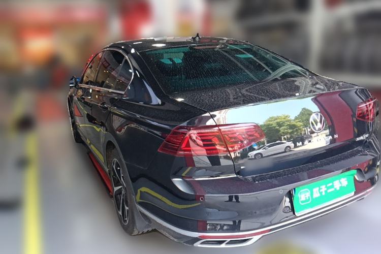 Used Volkswagen Magotan 2023 2 Million Units Commemorative Edition 330TSI DSG Luxury Version Rear Left 45 Deg